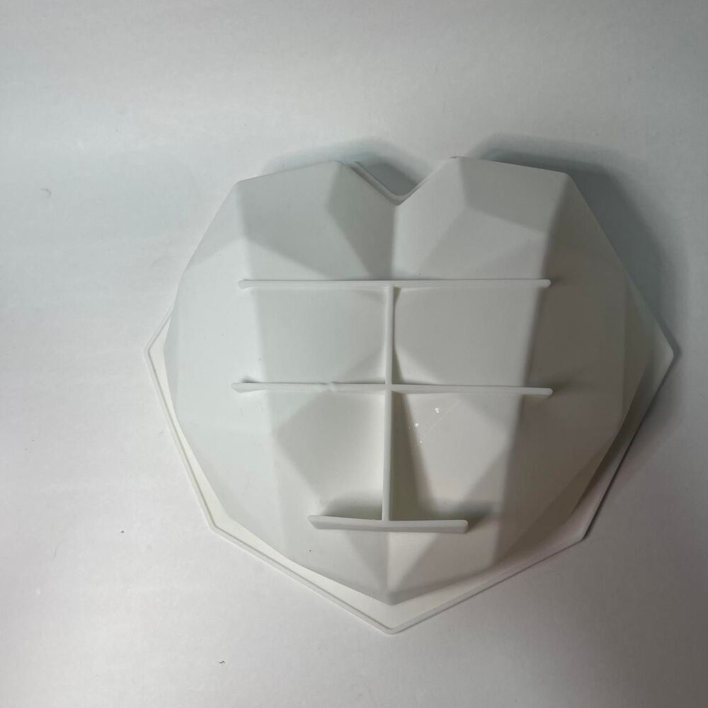 Unbranded White Dinnerware